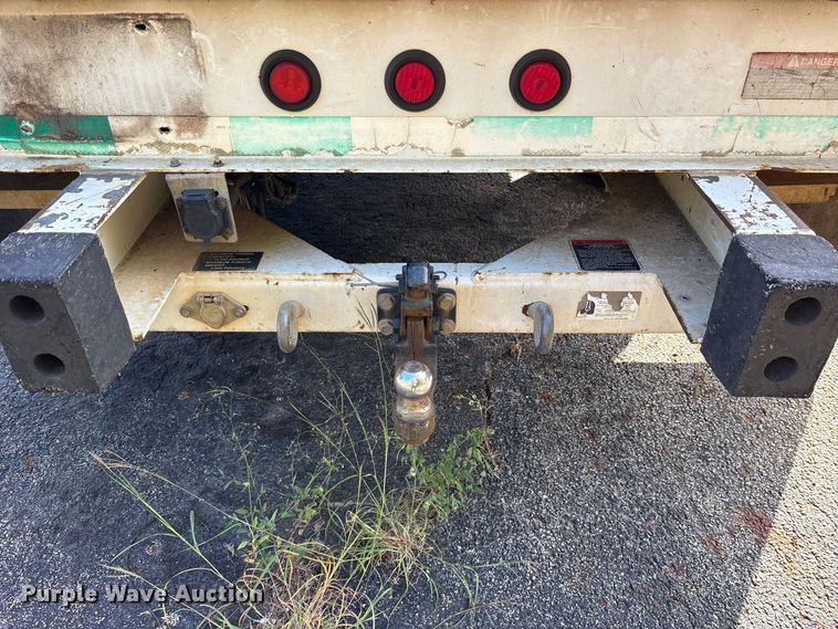image for item ES8463 2011 Ford F450 Super Duty bucket truck
