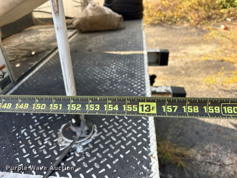 image for item ES8463 2011 Ford F450 Super Duty bucket truck