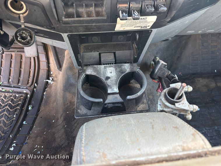 image for item ES8463 2011 Ford F450 Super Duty bucket truck