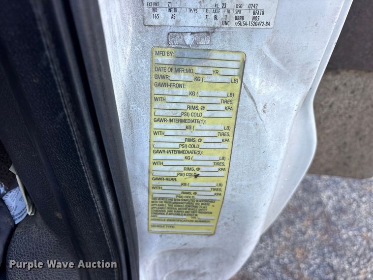 image for item ES8463 2011 Ford F450 Super Duty bucket truck