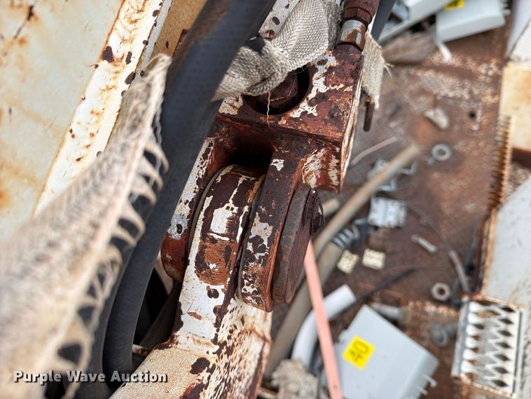 image for item EU5913 1989 Ford C8000 bucket truck