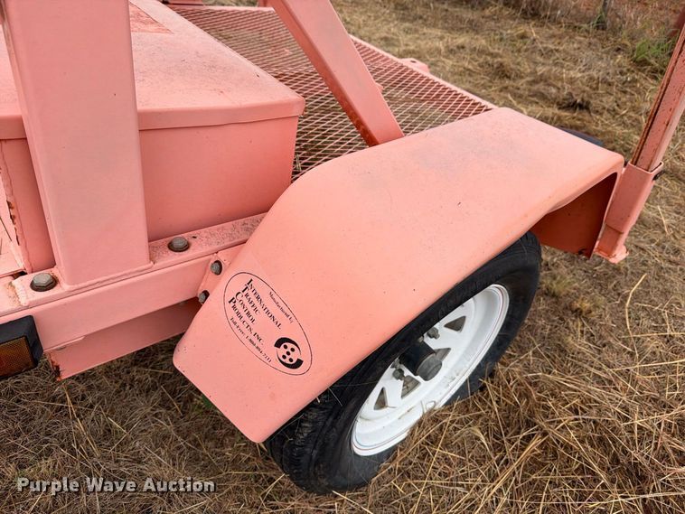image for item EU5914 International Traffic Control Products ITCP15 arrow board trailer