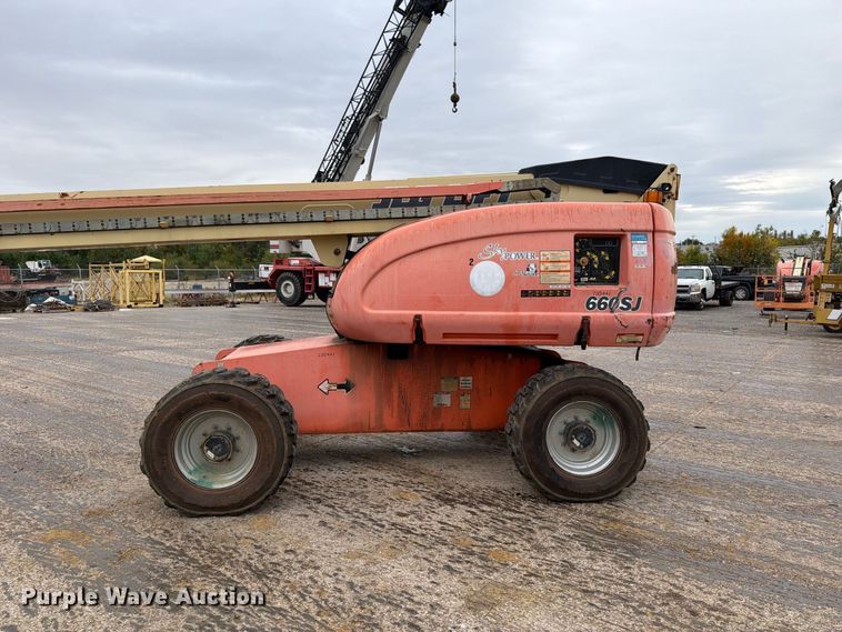 image for item EV7027 2005 JLG 660SJ boom lift