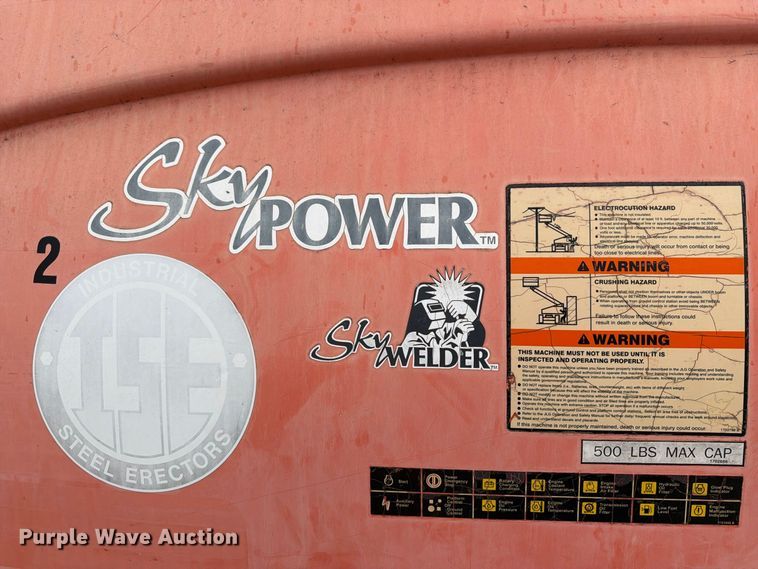 image for item EV7027 2005 JLG 660SJ boom lift