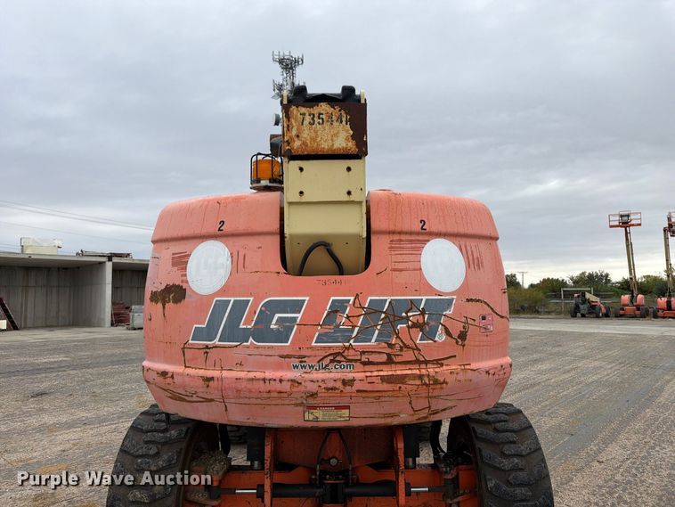 image for item EV7027 2005 JLG 660SJ boom lift
