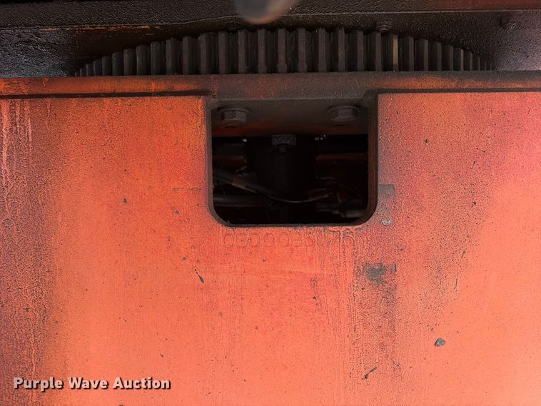 image for item EV7027 2005 JLG 660SJ boom lift