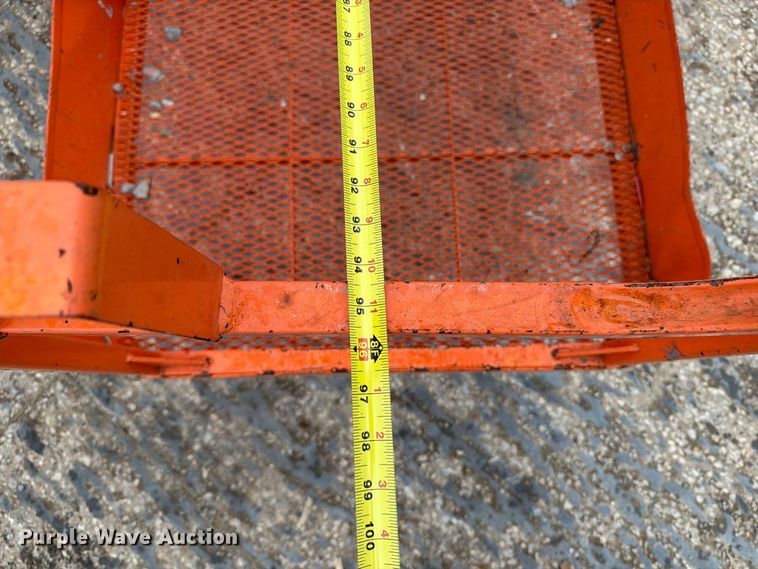 image for item EV7027 2005 JLG 660SJ boom lift