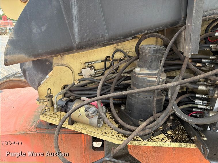 image for item EV7027 2005 JLG 660SJ boom lift