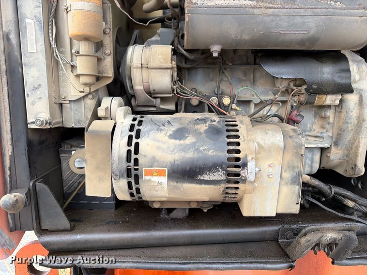 image for item EV7027 2005 JLG 660SJ boom lift