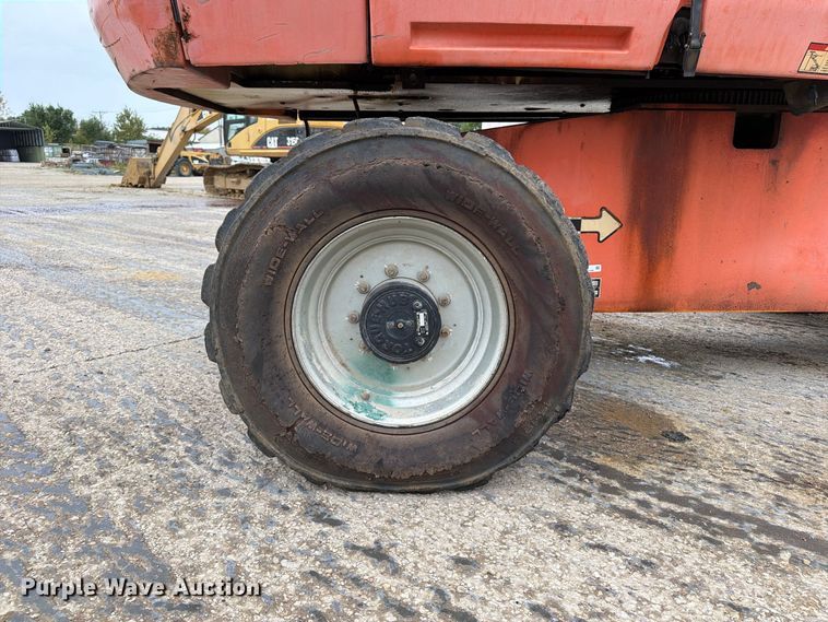 image for item EV7027 2005 JLG 660SJ boom lift
