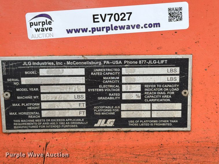 image for item EV7027 2005 JLG 660SJ boom lift
