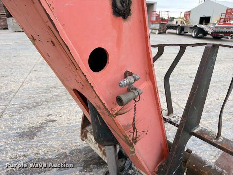 image for item EV7028 2006 JLG G9-43A telehandler