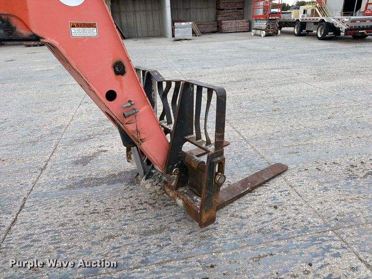 image for item EV7028 2006 JLG G9-43A telehandler