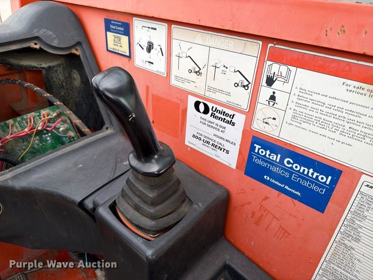 image for item EV7028 2006 JLG G9-43A telehandler