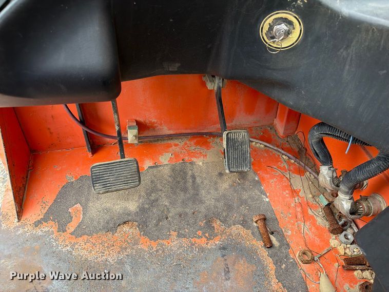image for item EV7028 2006 JLG G9-43A telehandler