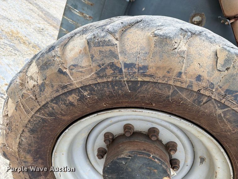 image for item EV7028 2006 JLG G9-43A telehandler