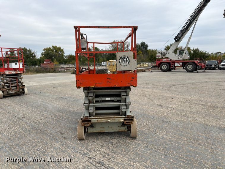image for item EV7032 Skyjack SJ III 4832 scissor lift