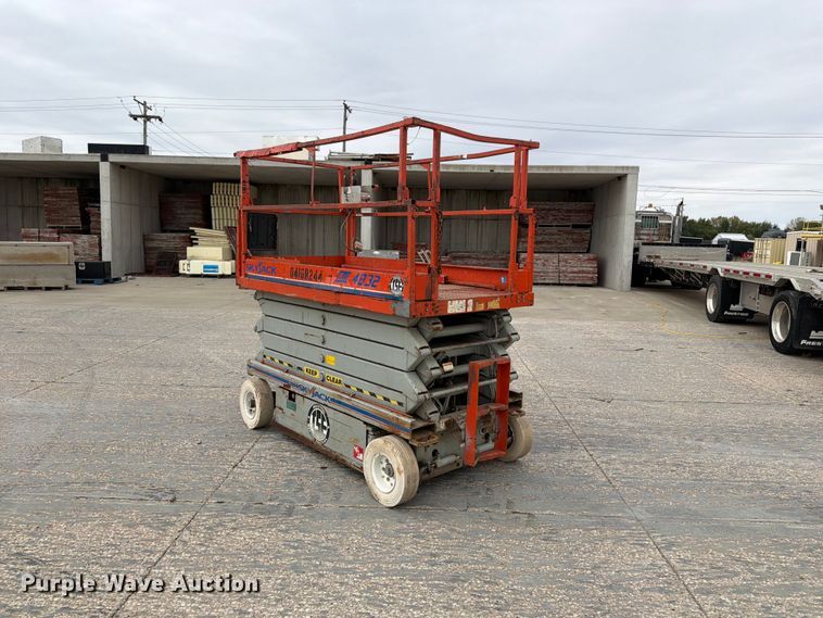 image for item EV7032 Skyjack SJ III 4832 scissor lift