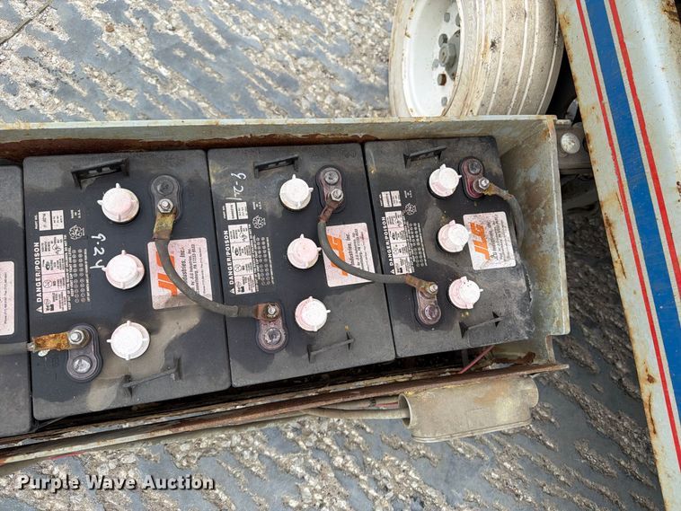 image for item EV7032 Skyjack SJ III 4832 scissor lift