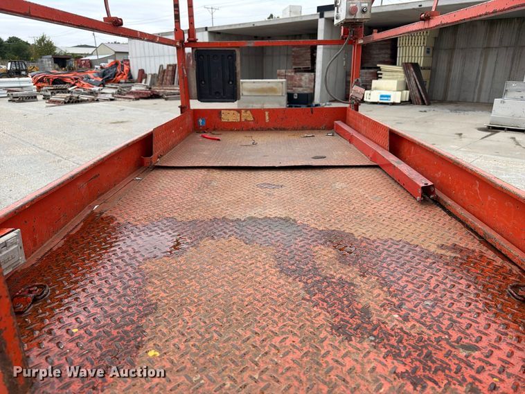 image for item EV7032 Skyjack SJ III 4832 scissor lift