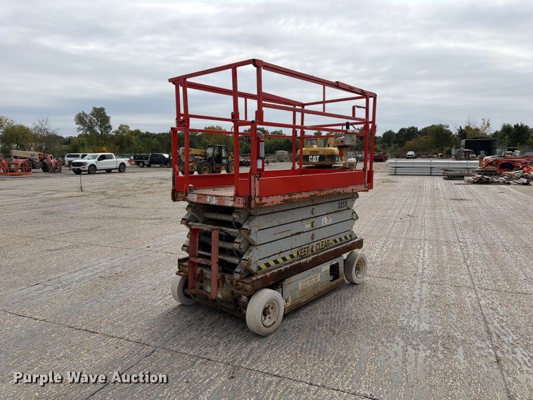image for item EV7033 Skyjack SJ III 4832 scissor lift