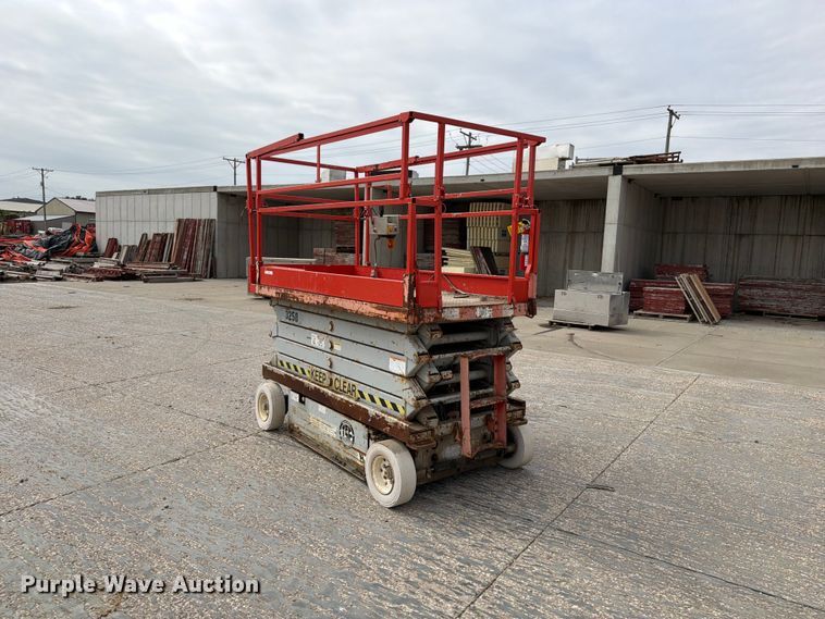 image for item EV7033 Skyjack SJ III 4832 scissor lift