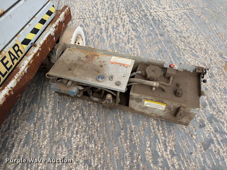 image for item EV7033 Skyjack SJ III 4832 scissor lift