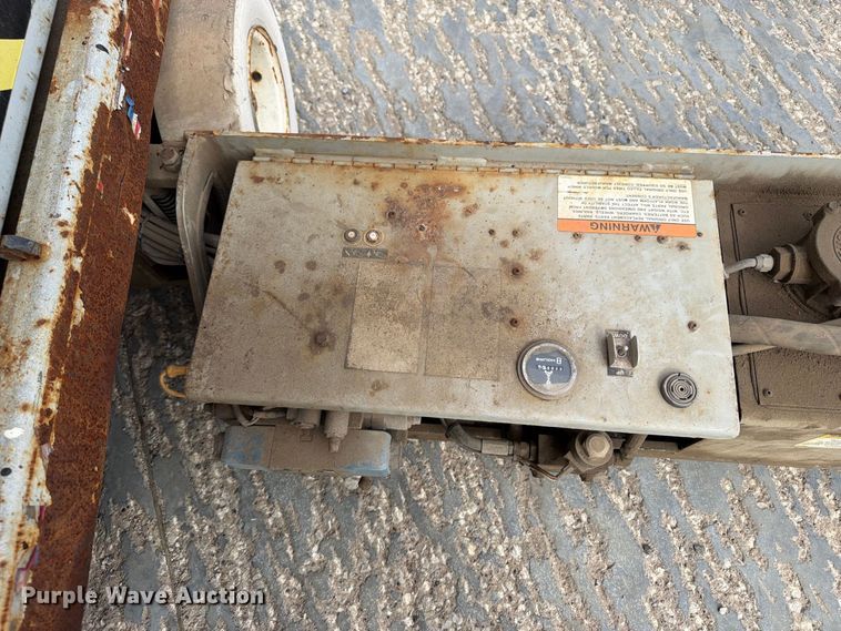 image for item EV7033 Skyjack SJ III 4832 scissor lift