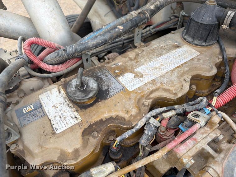 image for item EW0998 2001 Freightliner FL70 bucket truck