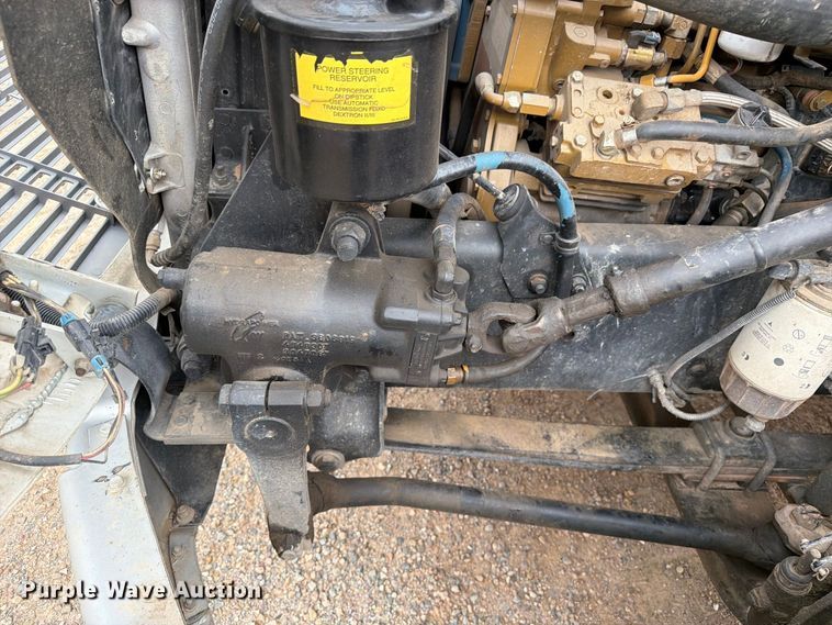 image for item EW0998 2001 Freightliner FL70 bucket truck