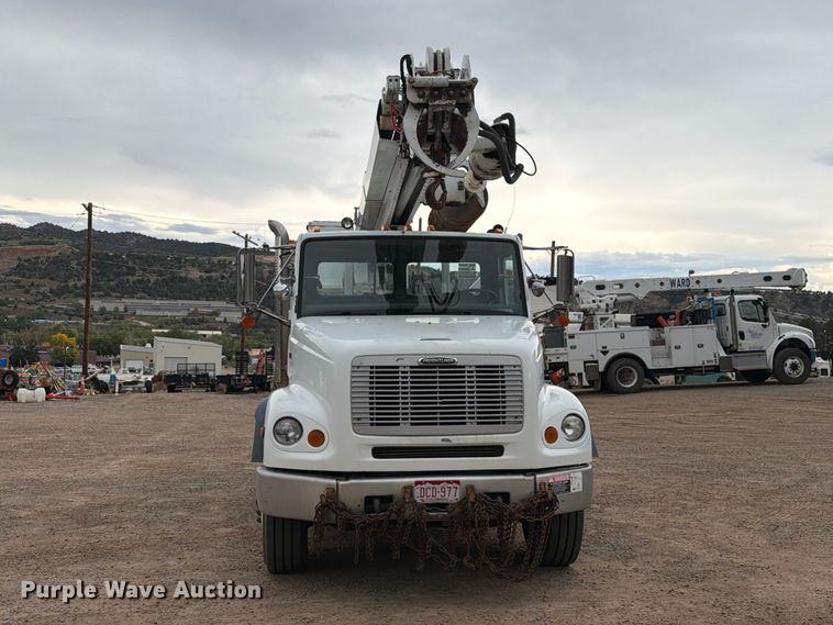 image for item EW0999 2003 Freightliner FL112 digger derrick truck