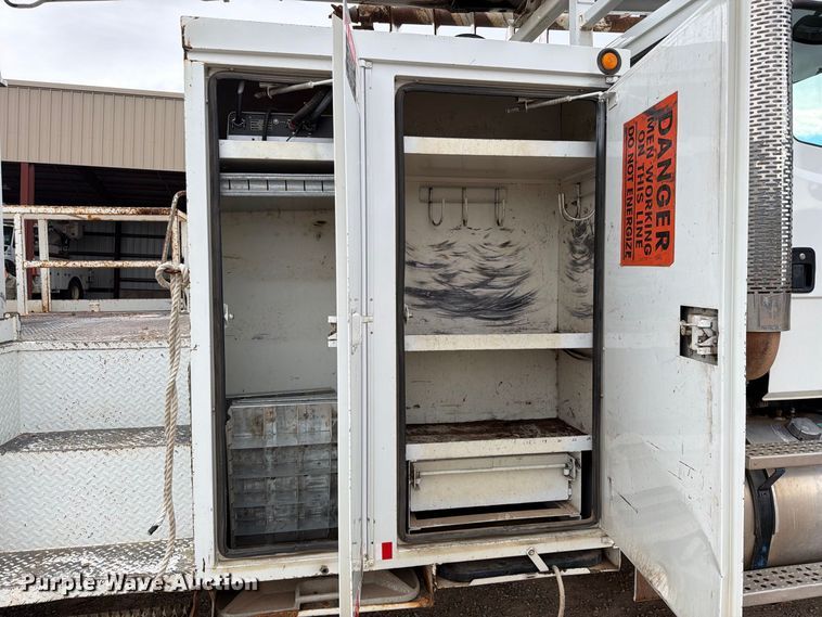 image for item EW0999 2003 Freightliner FL112 digger derrick truck