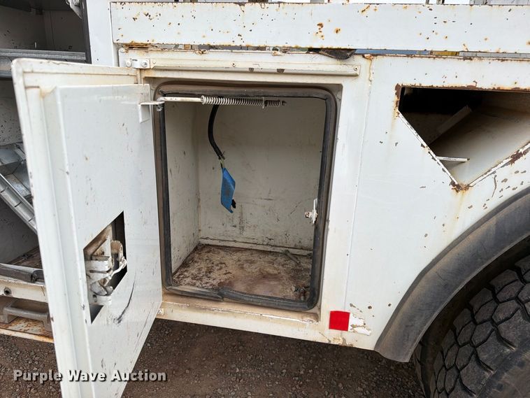 image for item EW0999 2003 Freightliner FL112 digger derrick truck