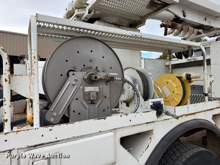 image for item EW0999 2003 Freightliner FL112 digger derrick truck