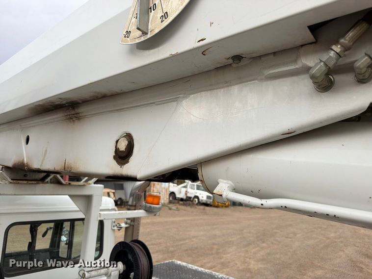 image for item EW0999 2003 Freightliner FL112 digger derrick truck