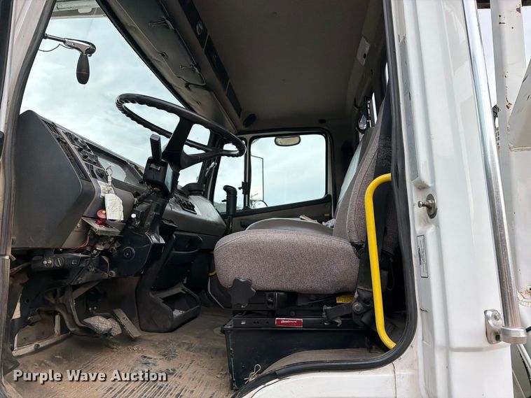 image for item EW0999 2003 Freightliner FL112 digger derrick truck