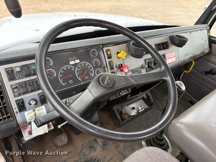 image for item EW0999 2003 Freightliner FL112 digger derrick truck