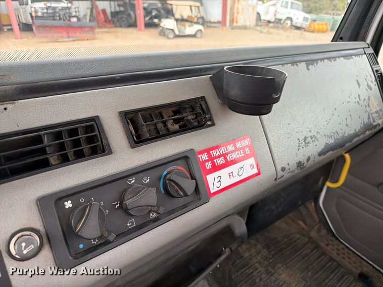 image for item EW0999 2003 Freightliner FL112 digger derrick truck