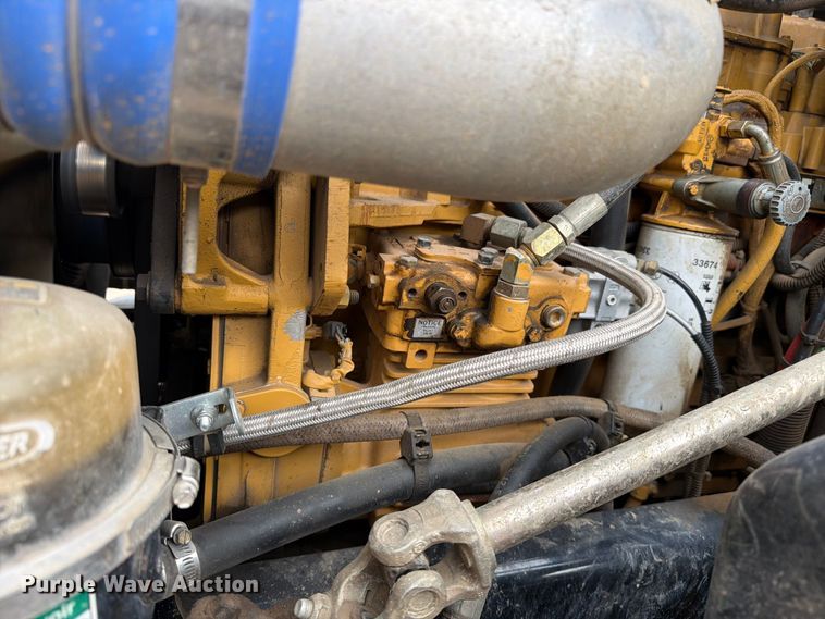 image for item EW0999 2003 Freightliner FL112 digger derrick truck