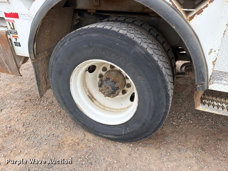 image for item EW0999 2003 Freightliner FL112 digger derrick truck