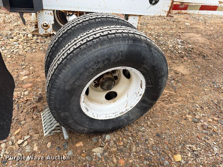 image for item EW1000 1992 Clifton Metal Products pole trailer