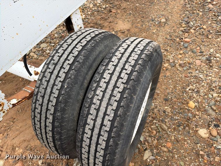 image for item EW1000 1992 Clifton Metal Products pole trailer