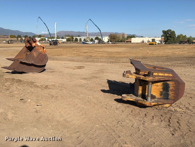 image for item EW1155 (2) excavator buckets