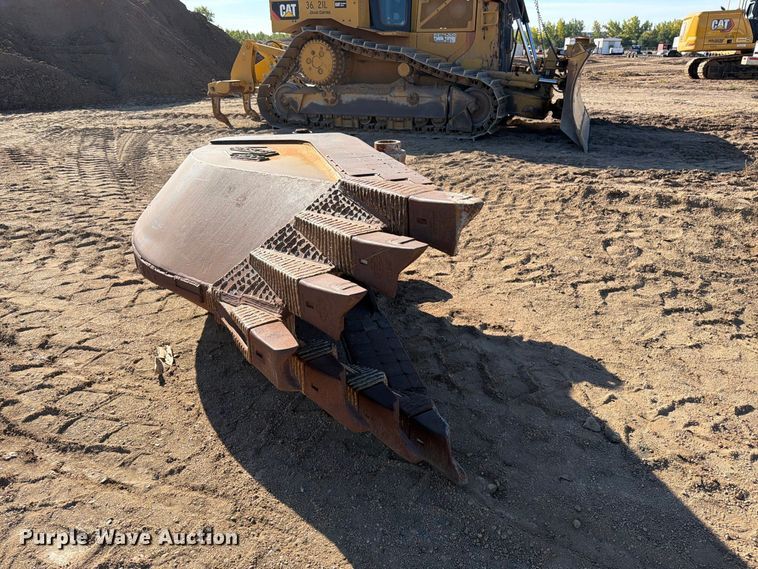 image for item EW1155 (2) excavator buckets
