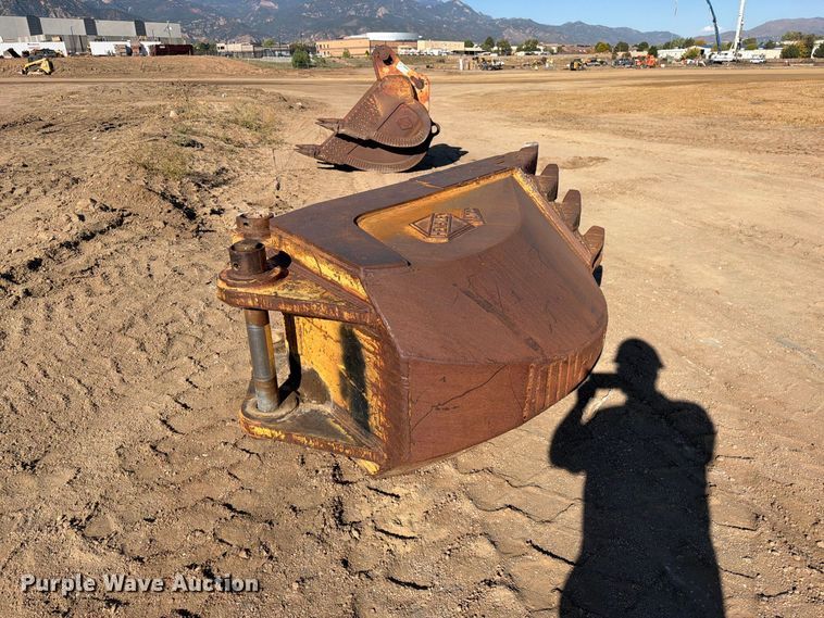image for item EW1155 (2) excavator buckets