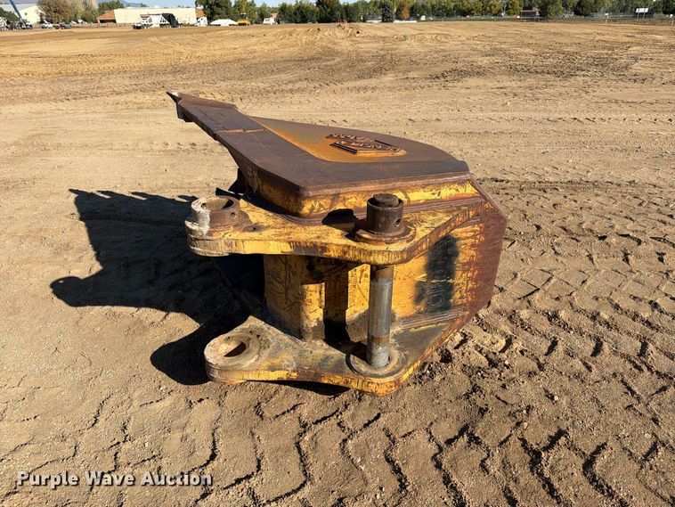 image for item EW1155 (2) excavator buckets