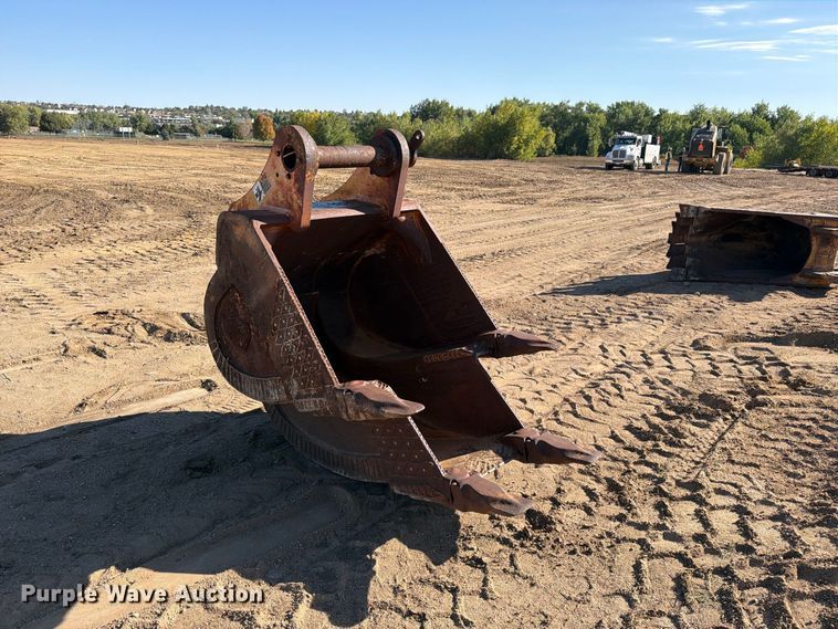 image for item EW1155 (2) excavator buckets