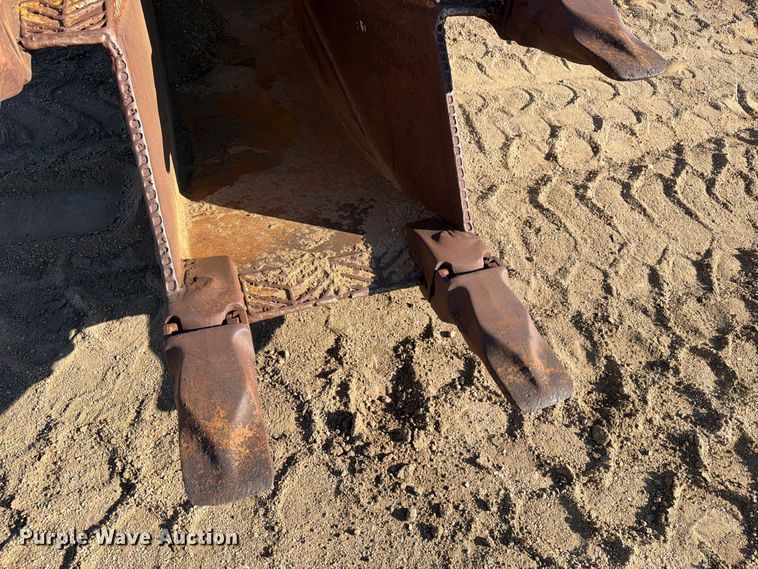 image for item EW1155 (2) excavator buckets