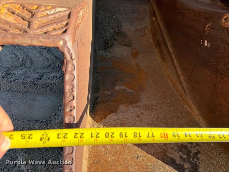 image for item EW1155 (2) excavator buckets