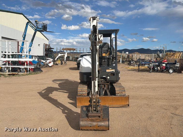 image for item EW1182 2012 Bobcat E32 mini excavator